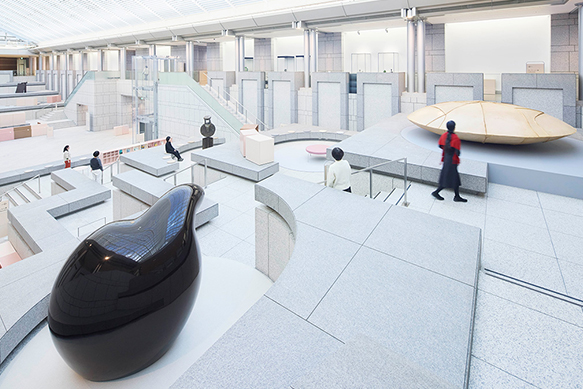 大階段エリア［グランドギャラリー］