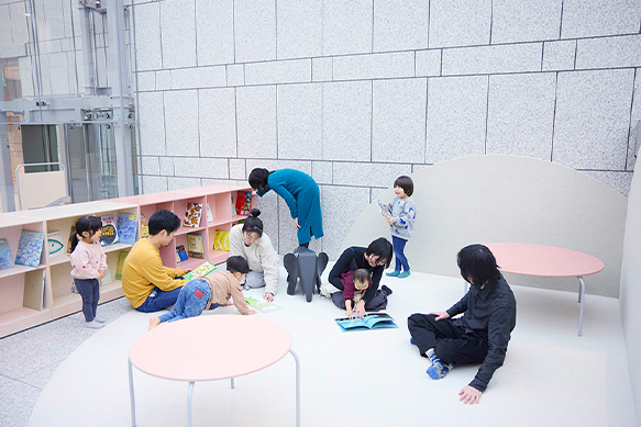 小さなお子さんも安心できるスペース［グランドギャラリー］
