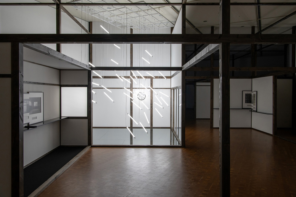 【アーティストとひらく】
鎌田友介《Japanese Houses》